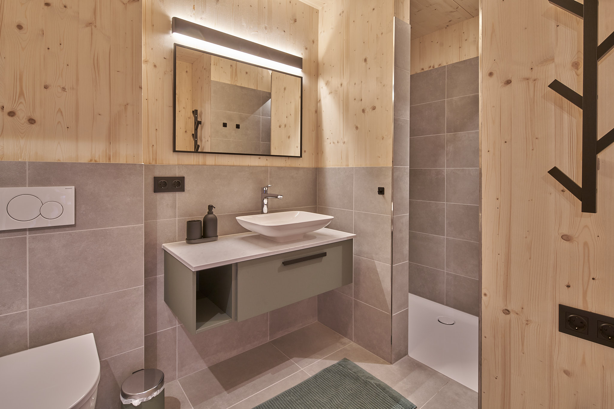 Alpinstars – Badezimmer